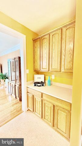 2501 FRIENDSHIP HEIGHTS DR, Fort Washington, MD 20744