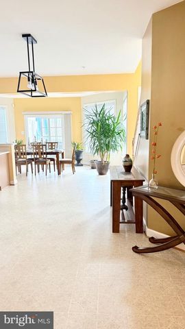 2501 FRIENDSHIP HEIGHTS DR, Fort Washington, MD 20744