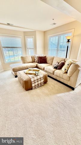 2501 FRIENDSHIP HEIGHTS DR, Fort Washington, MD 20744