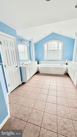 2501 FRIENDSHIP HEIGHTS DR, Fort Washington, MD 20744