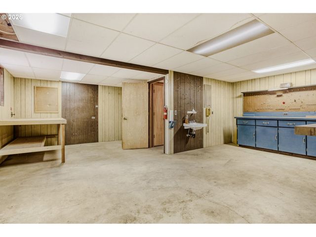 9924 Se NANCY Ct, Happy Valley, OR 97086