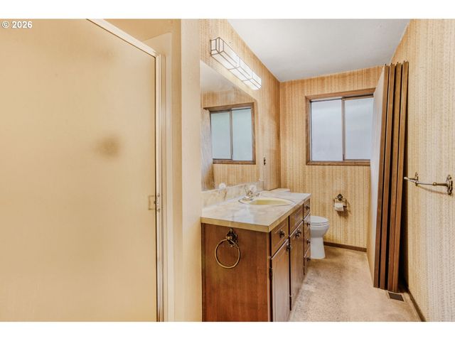 9924 Se NANCY Ct, Happy Valley, OR 97086