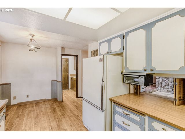 9924 Se NANCY Ct, Happy Valley, OR 97086