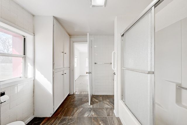 1011 W Washington St, Marfa, TX 79843