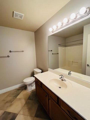 4803 CEDAR COALS CT, Columbia, MO 65203