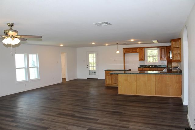 1055 CR 1314, Rusk, TX 75785