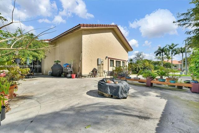 5425 SW 190th Ave, Southwest Ranches, FL 33332