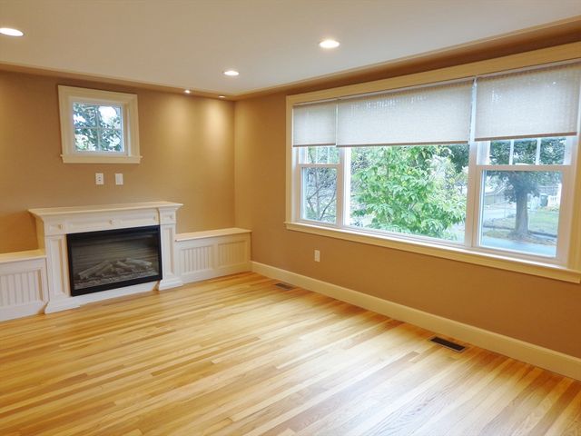 109 Fayette St 2, Watertown, MA 02472