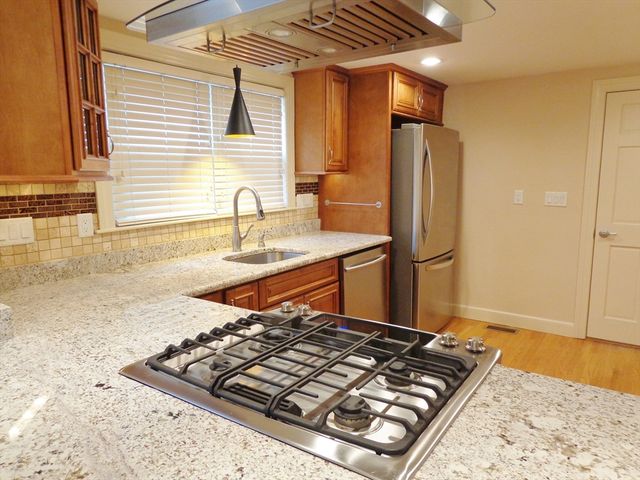 109 Fayette St 2, Watertown, MA 02472
