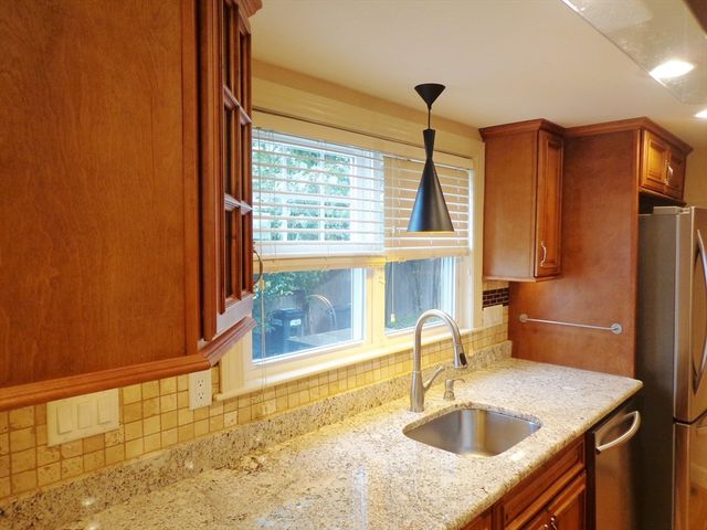 109 Fayette St 2, Watertown, MA 02472