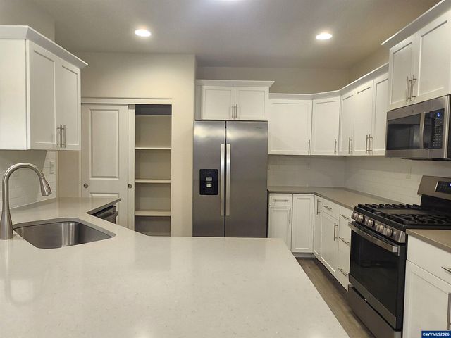 2798 Essex Av NW, Albany, OR 97321