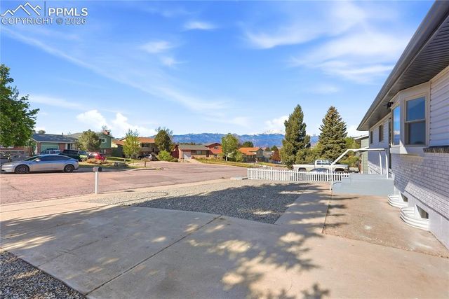 2450 Telemark Court, Colorado Springs, CO 80918