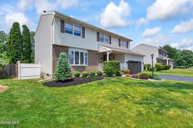 13 Berkshire Drive, Colonie, NY 12205