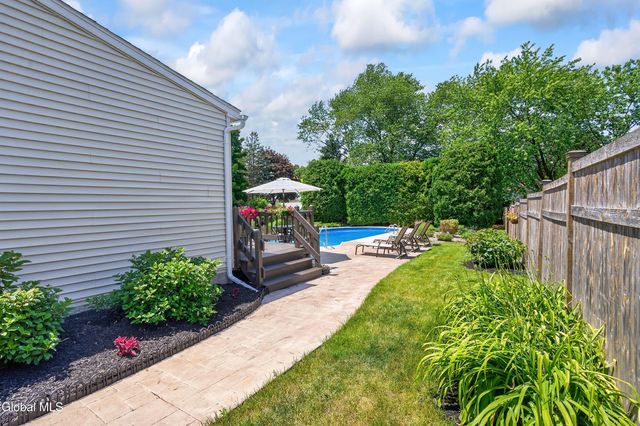13 Berkshire Drive, Colonie, NY 12205