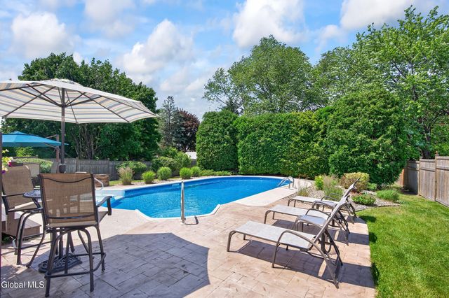 13 Berkshire Drive, Colonie, NY 12205