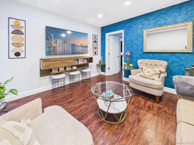 623 Baker Avenue, Bronx, NY 10460