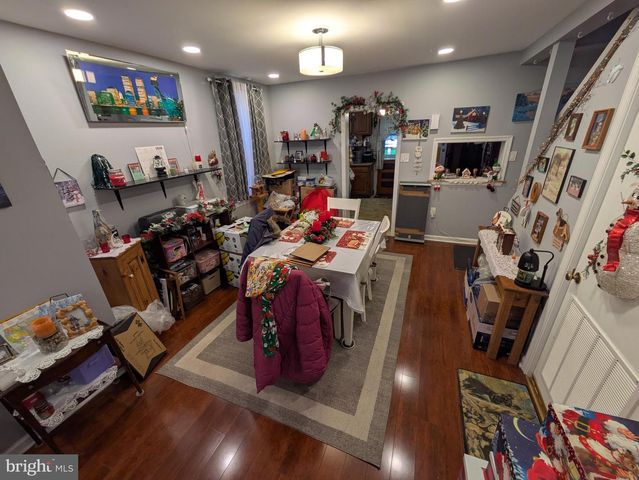 324 WALNUT ST, Catasauqua, PA 18032