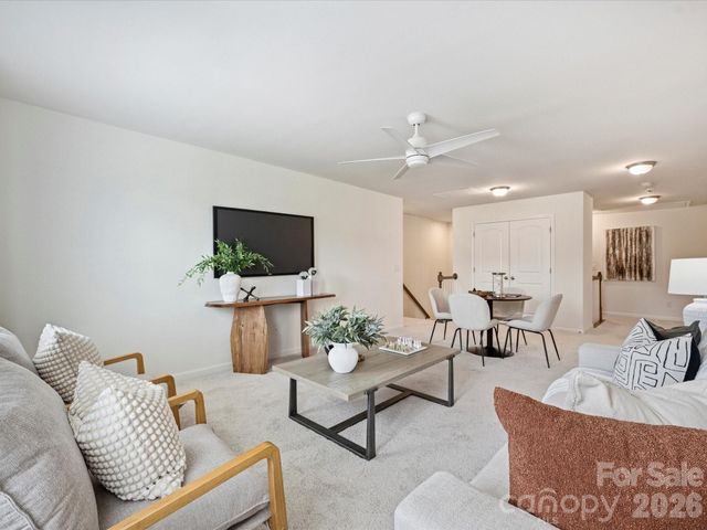 19214 Hawk Haven Lane, Charlotte, NC 28278