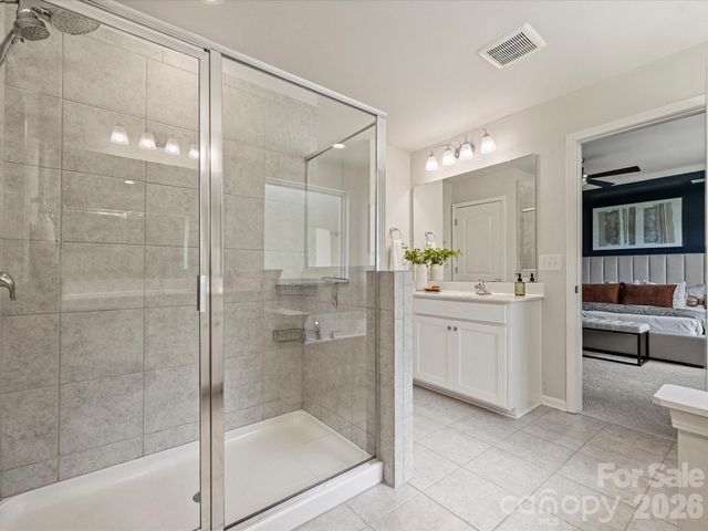 19214 Hawk Haven Lane, Charlotte, NC 28278