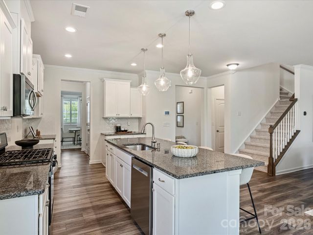 19214 Hawk Haven Lane, Charlotte, NC 28278