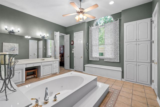 5612 Equestrian Court, Granbury, TX 76049