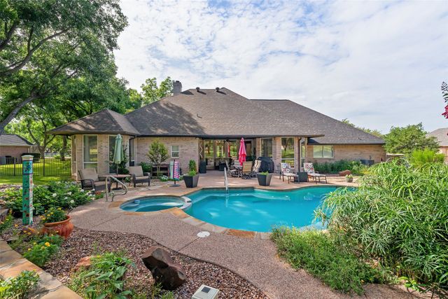 5612 Equestrian Court, Granbury, TX 76049