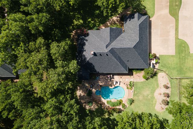 5612 Equestrian Court, Granbury, TX 76049