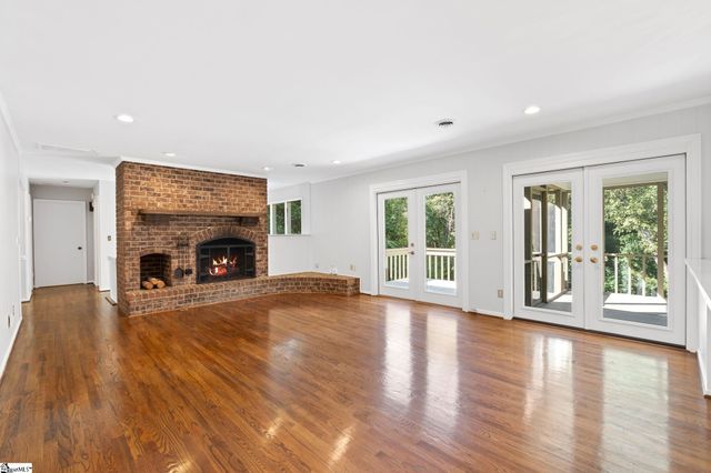 209 E Kenilworth Drive, Greenville, SC 29615