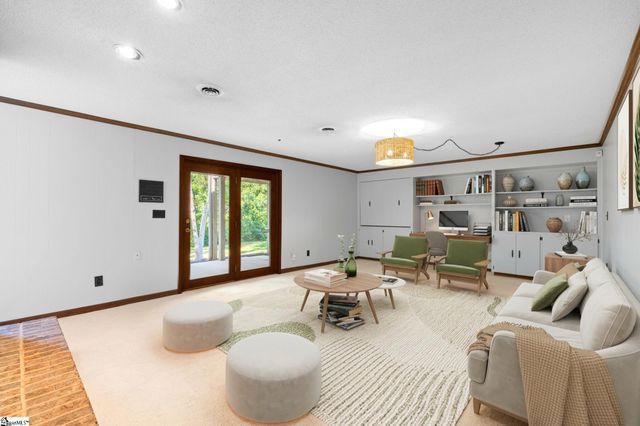 209 E Kenilworth Drive, Greenville, SC 29615