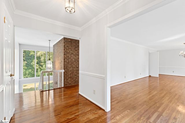 209 E Kenilworth Drive, Greenville, SC 29615