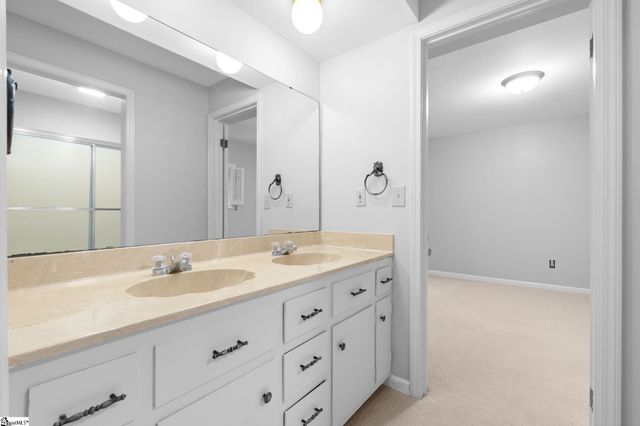 209 E Kenilworth Drive, Greenville, SC 29615