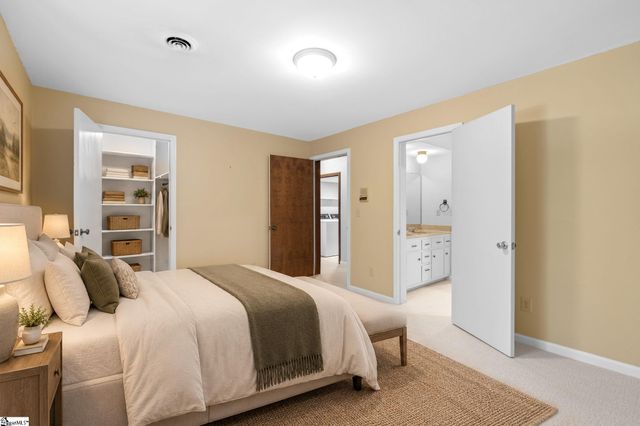 209 E Kenilworth Drive, Greenville, SC 29615