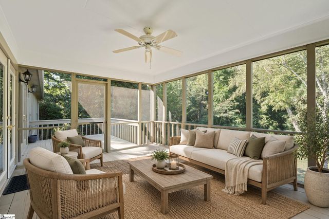 209 E Kenilworth Drive, Greenville, SC 29615