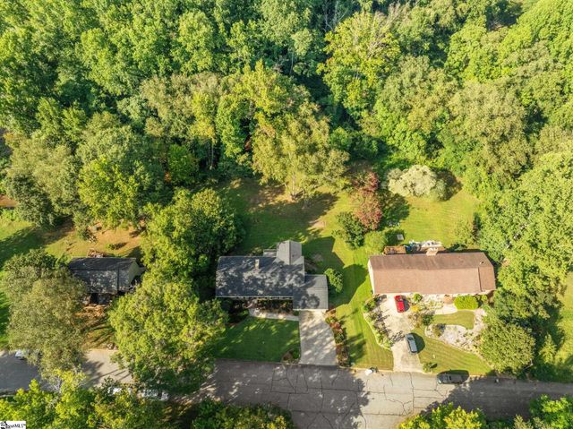 209 E Kenilworth Drive, Greenville, SC 29615