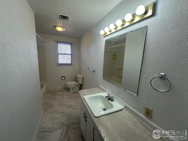 305 E 2nd Avenue, Otis, CO 80743