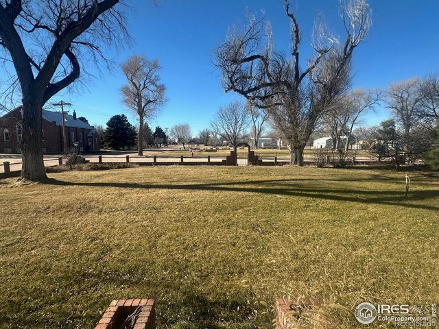 305 E 2nd Avenue, Otis, CO 80743