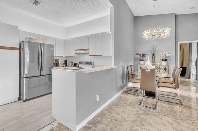 5395 Firenze Drive O, Boynton Beach, FL 33437