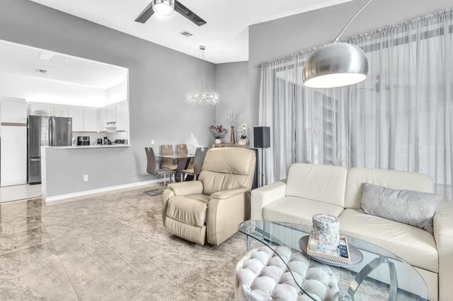 5395 Firenze Drive O, Boynton Beach, FL 33437