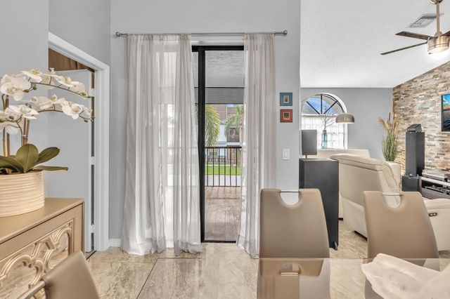 5395 Firenze Drive O, Boynton Beach, FL 33437