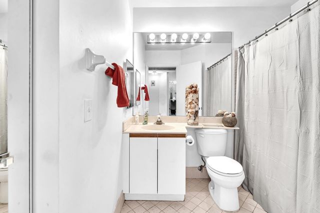 5395 Firenze Drive O, Boynton Beach, FL 33437