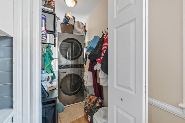 285 Neponset Ave PH, Boston, MA 02122