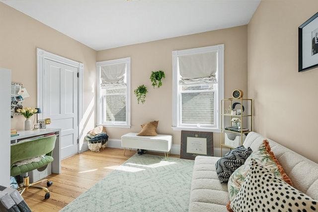 285 Neponset Ave PH, Boston, MA 02122