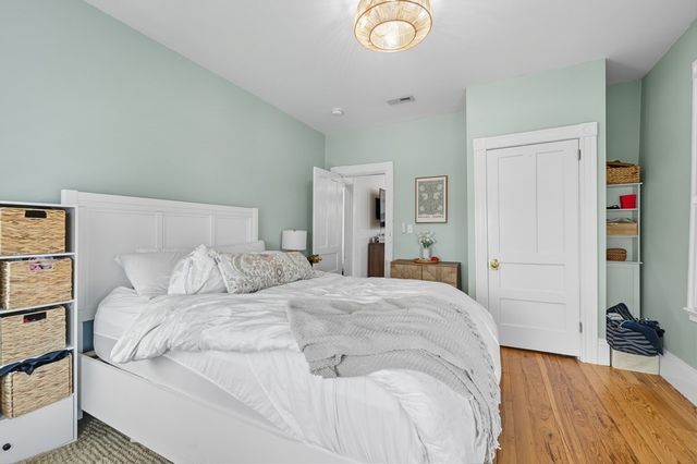285 Neponset Ave PH, Boston, MA 02122