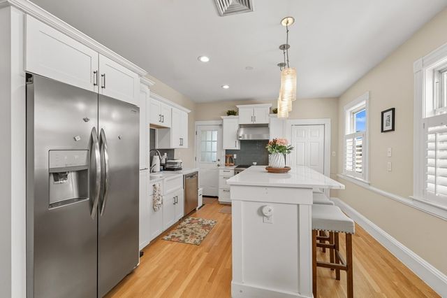 285 Neponset Ave PH, Boston, MA 02122