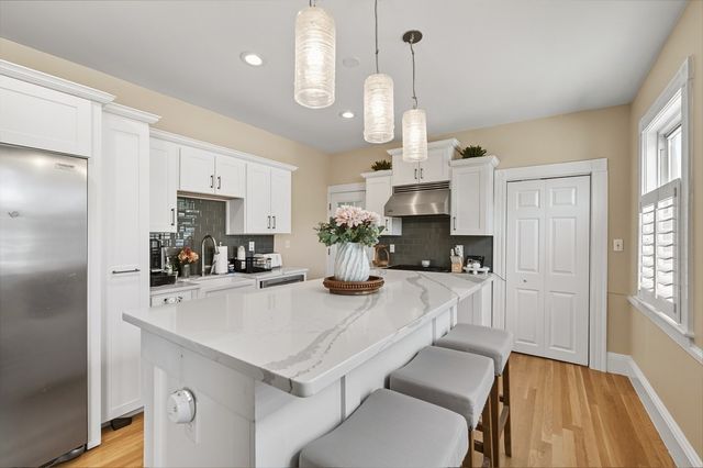 285 Neponset Ave PH, Boston, MA 02122