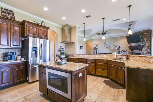 3038 Lineman Lane, Christoval, TX 76935