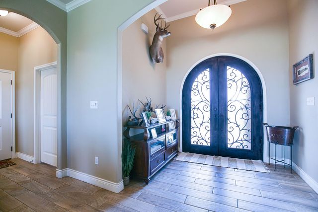 3038 Lineman Lane, Christoval, TX 76935
