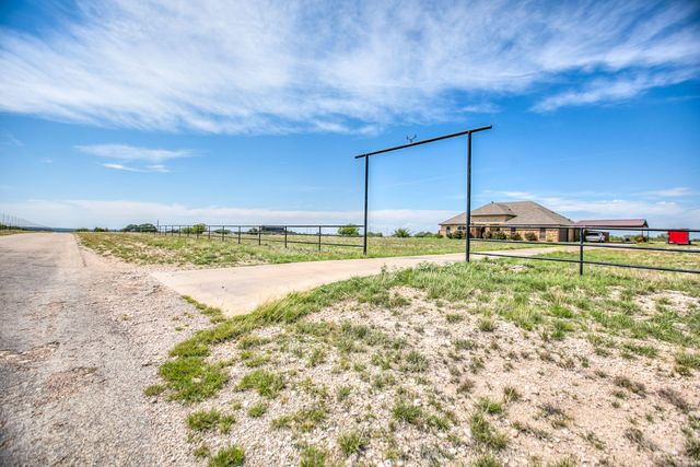 3038 Lineman Lane, Christoval, TX 76935