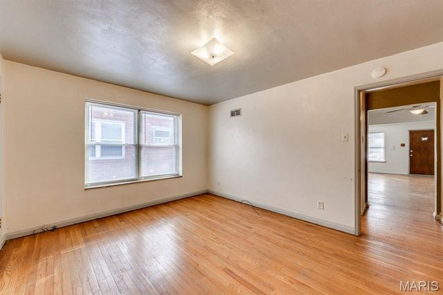 5875 Robert Avenue, St Louis, MO 63109