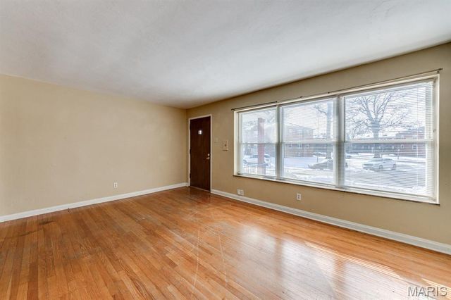 5875 Robert Avenue, St Louis, MO 63109